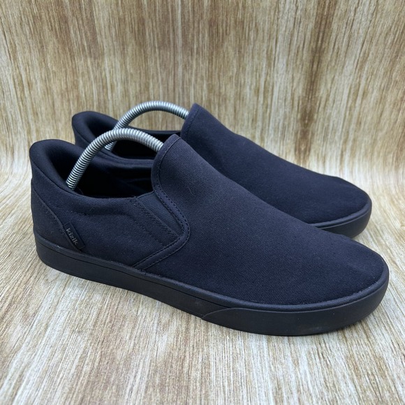 Kizik Venice Men's Size 9.5 Hands Free Slip On Triple Black Sneaker Shoes Casual - Picture 1 of 10